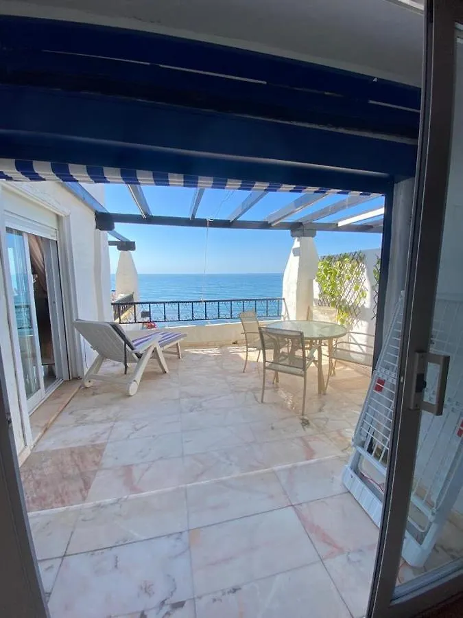 Beachfront Apartment Calahonda Beach contacts